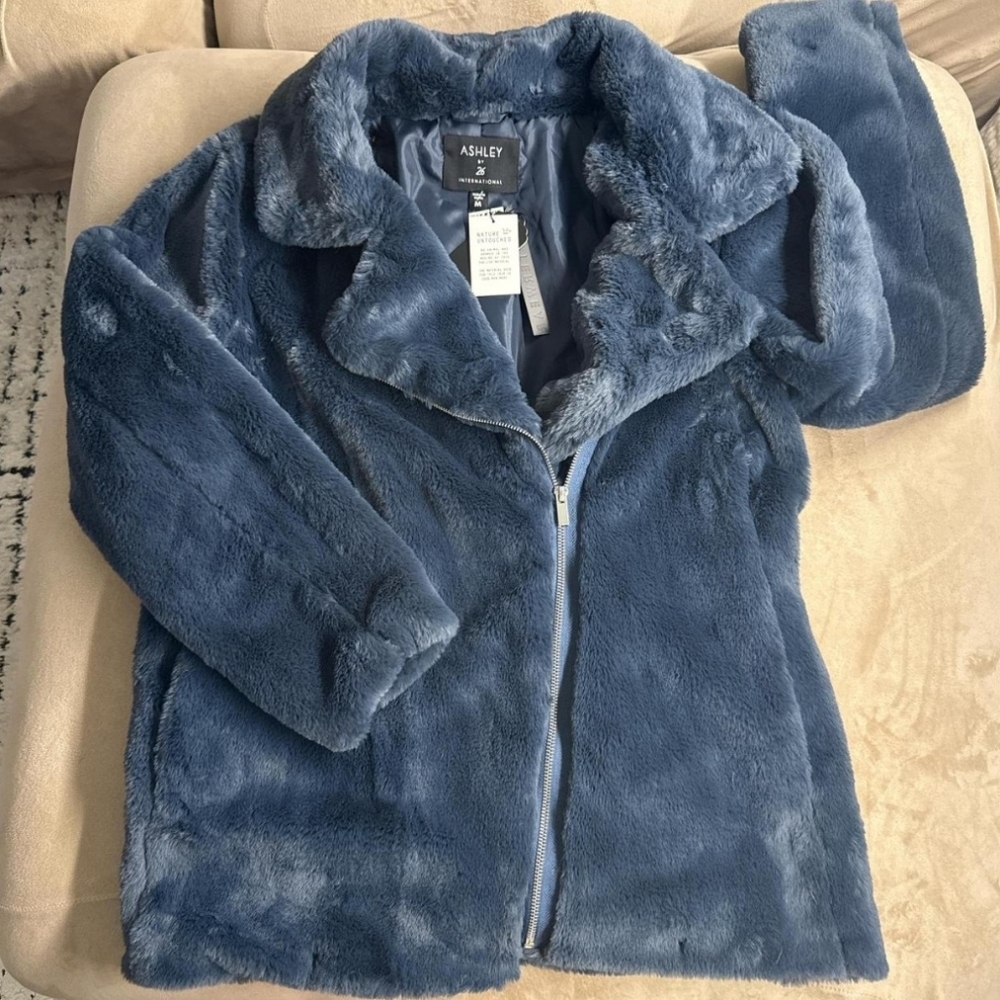 SOLD Tilly fur teddy hip length jacket